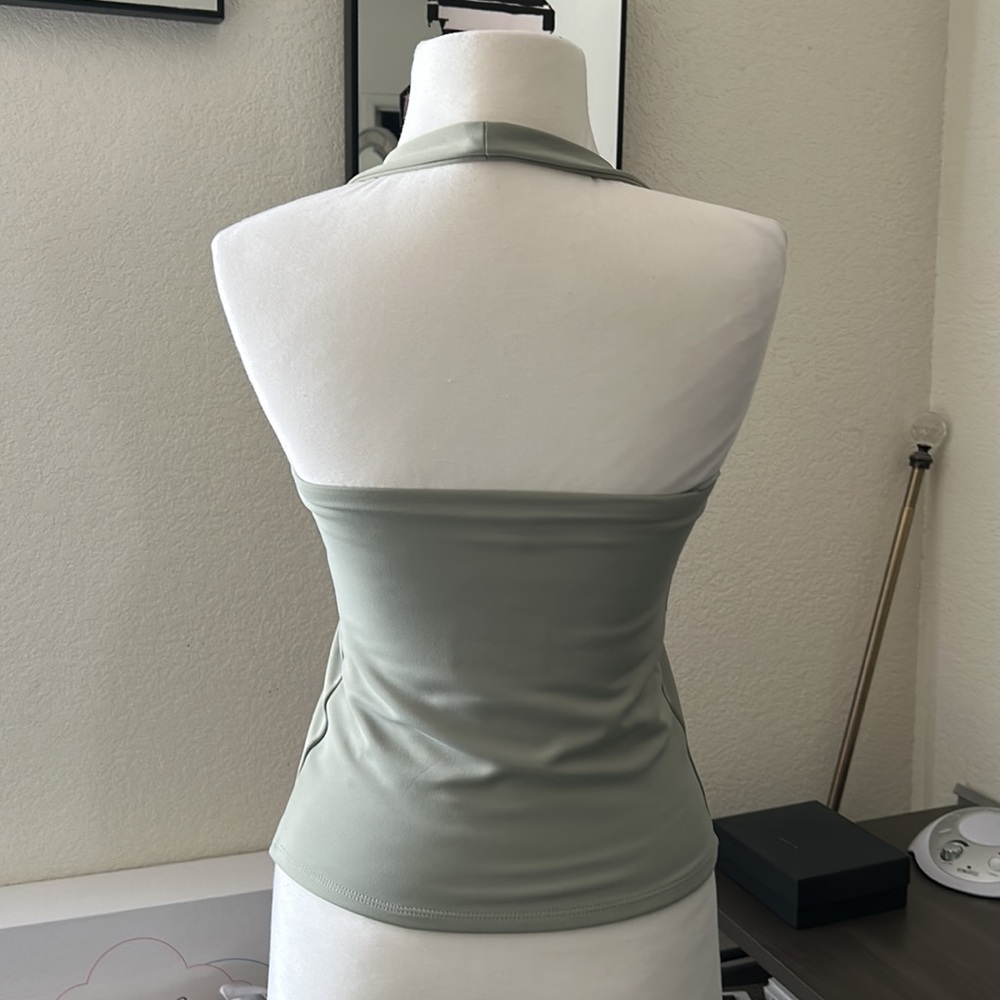 Express body contour halter top sage S - Picture 3 of 4